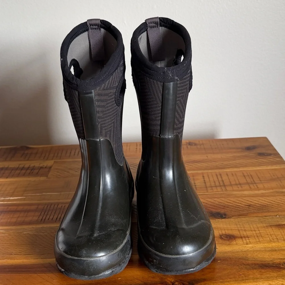 Bogs Black Patterned Rain Boots